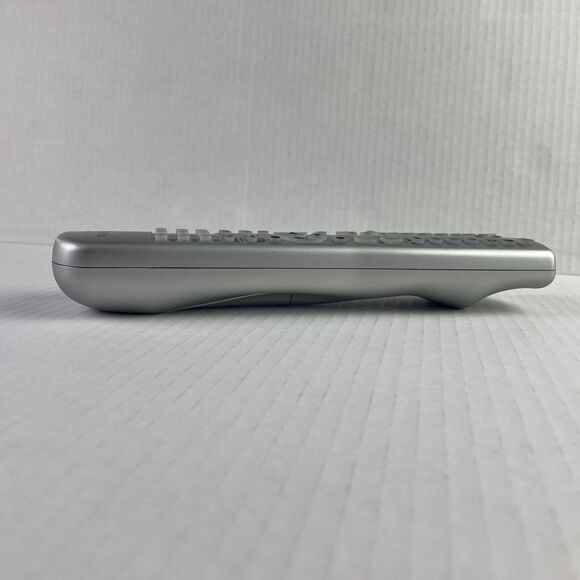 Toshiba Remote Control REM48TVA For TV Silver 8-Device Universal Replacement - Picture 9 of 12